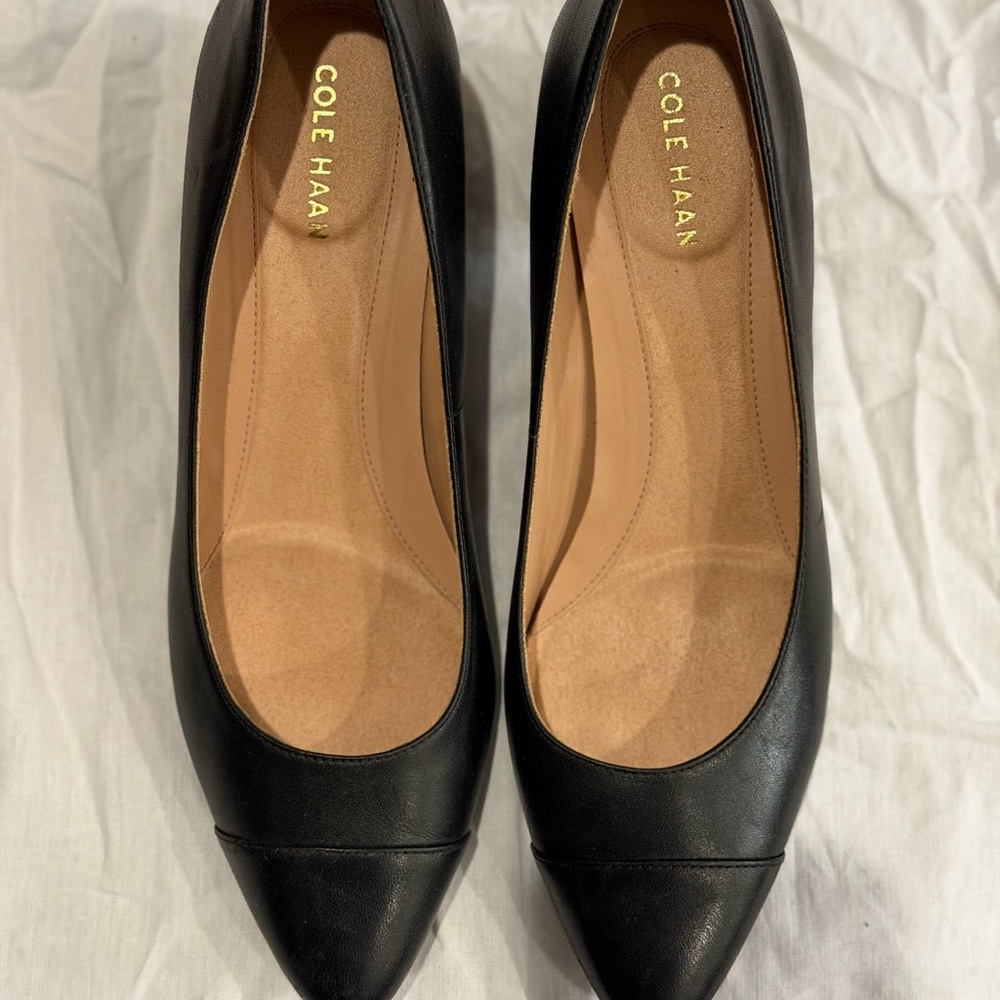 Cole Haan Women's Go-To Shayla Block Heel Black Pumps